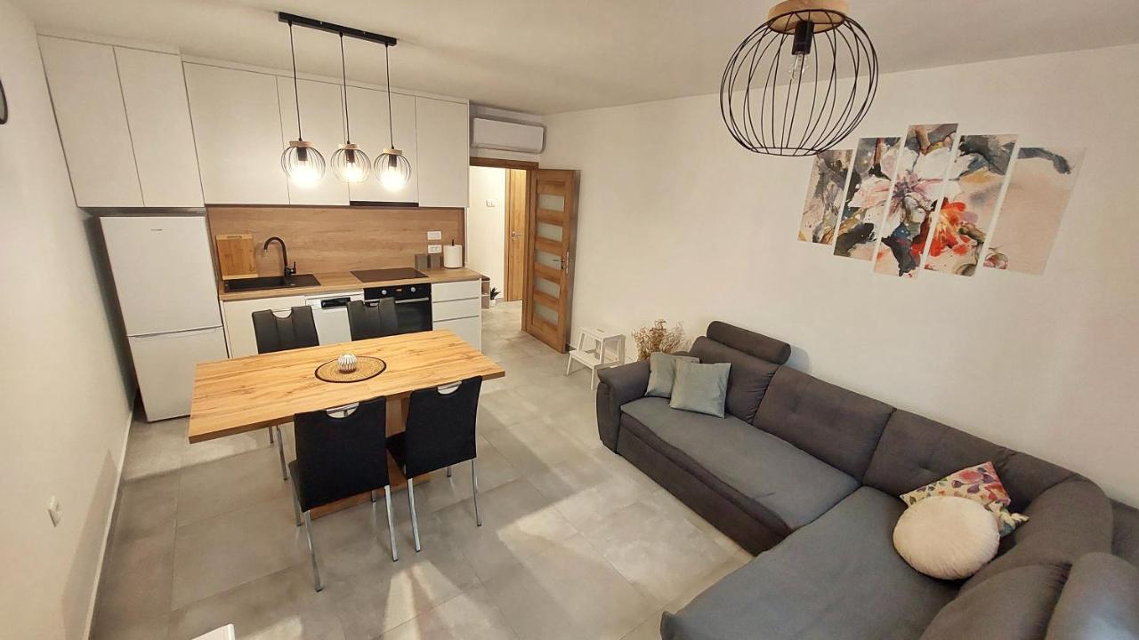 Apartman Zengg Eksteriør billede
