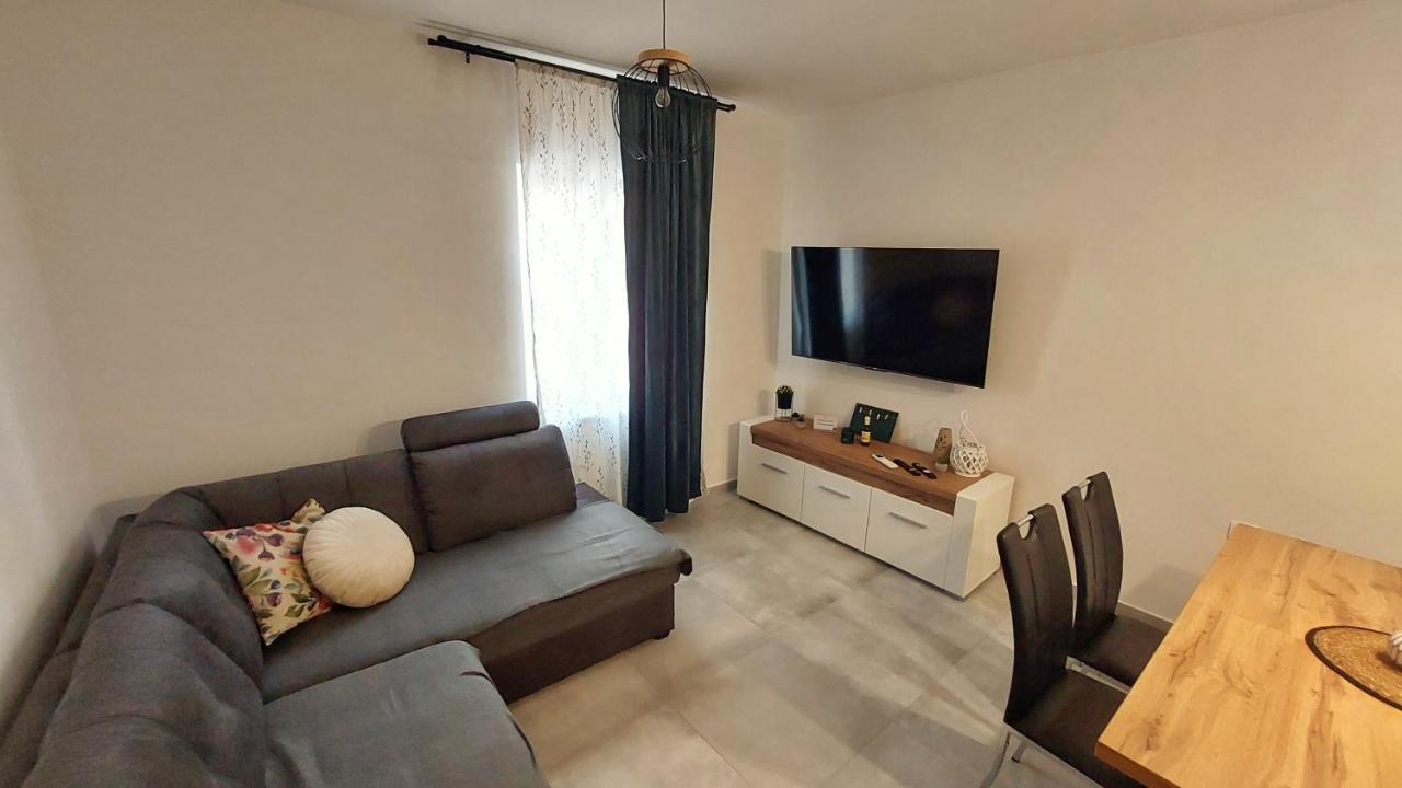 Apartman Zengg Eksteriør billede